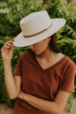 Wren Flat Brim Telescope Hat