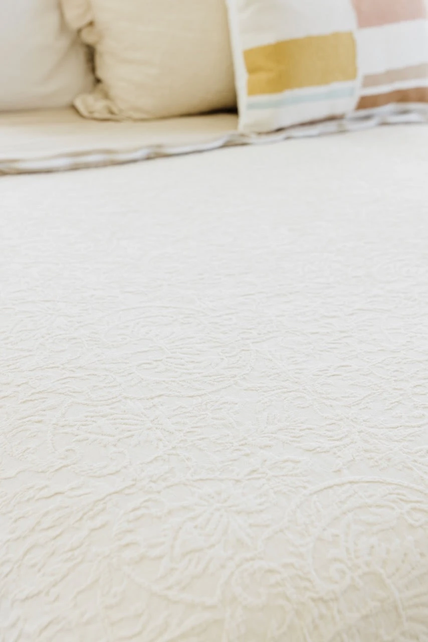 Swayze Woven Cotton Bed Cover - Image 5