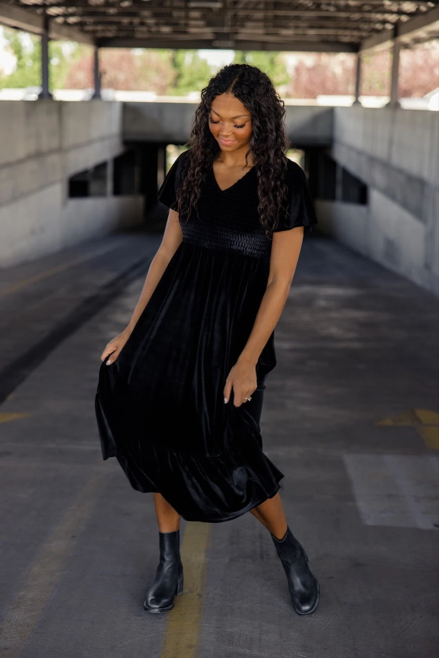 New Moon Flutter Sleeve Velvet Dress - Image 8