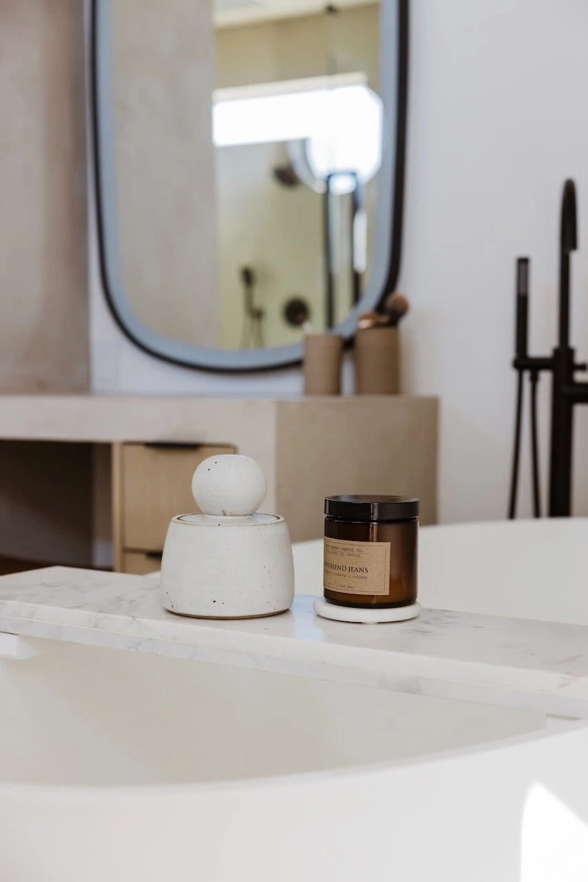 Boyfriend Jeans Candle - Image 4