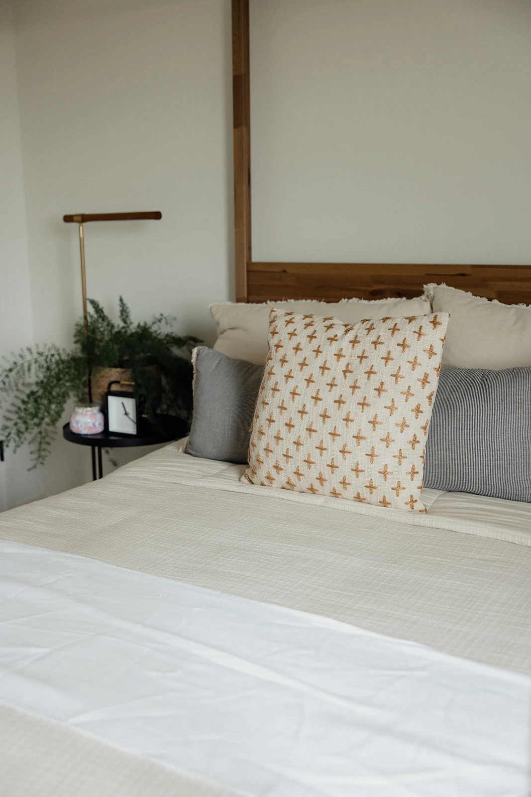 Sparrow Cross Embroidered Pillow - Image 5