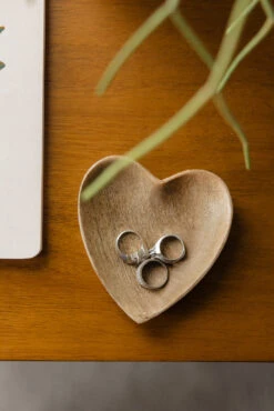 That’s Amore Mango Wood Heart-Shaped Dish